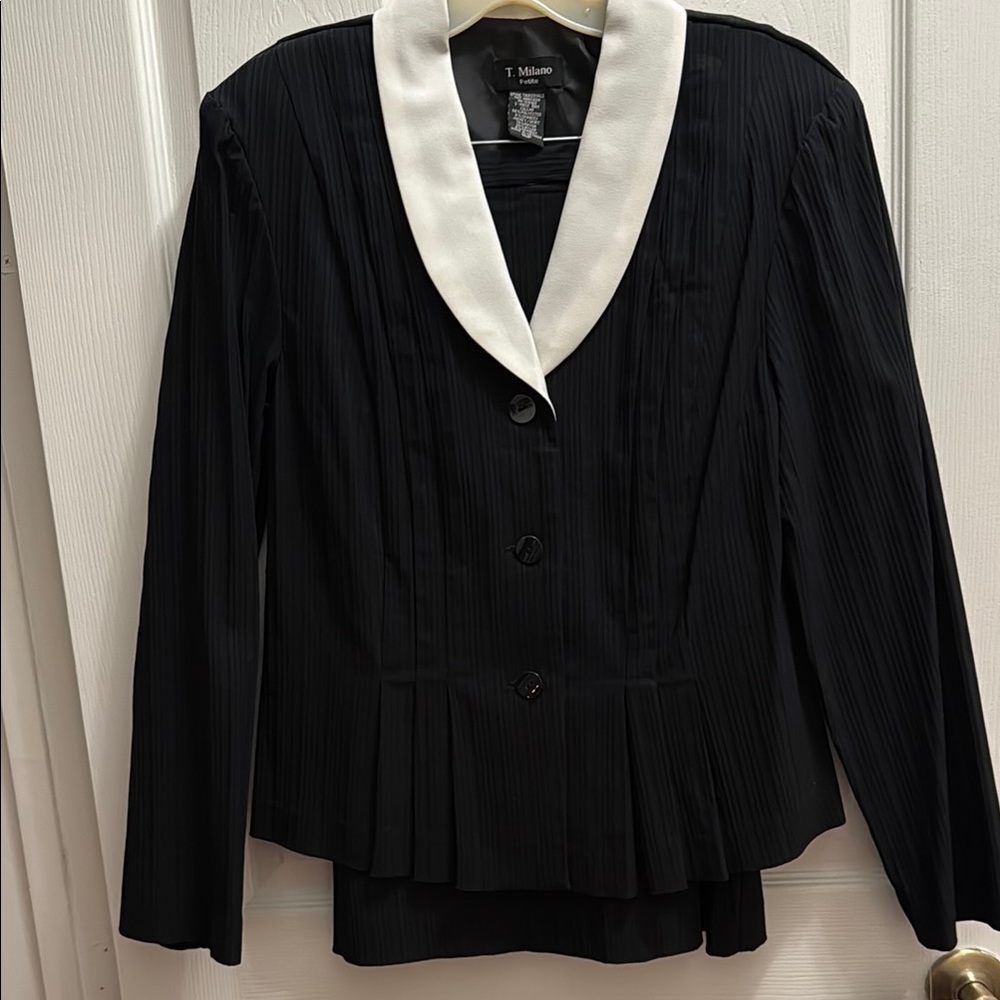 Milano Black and White Women's Jacket and Skirt